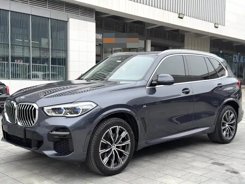 BMW X5 (Import) — фото 1