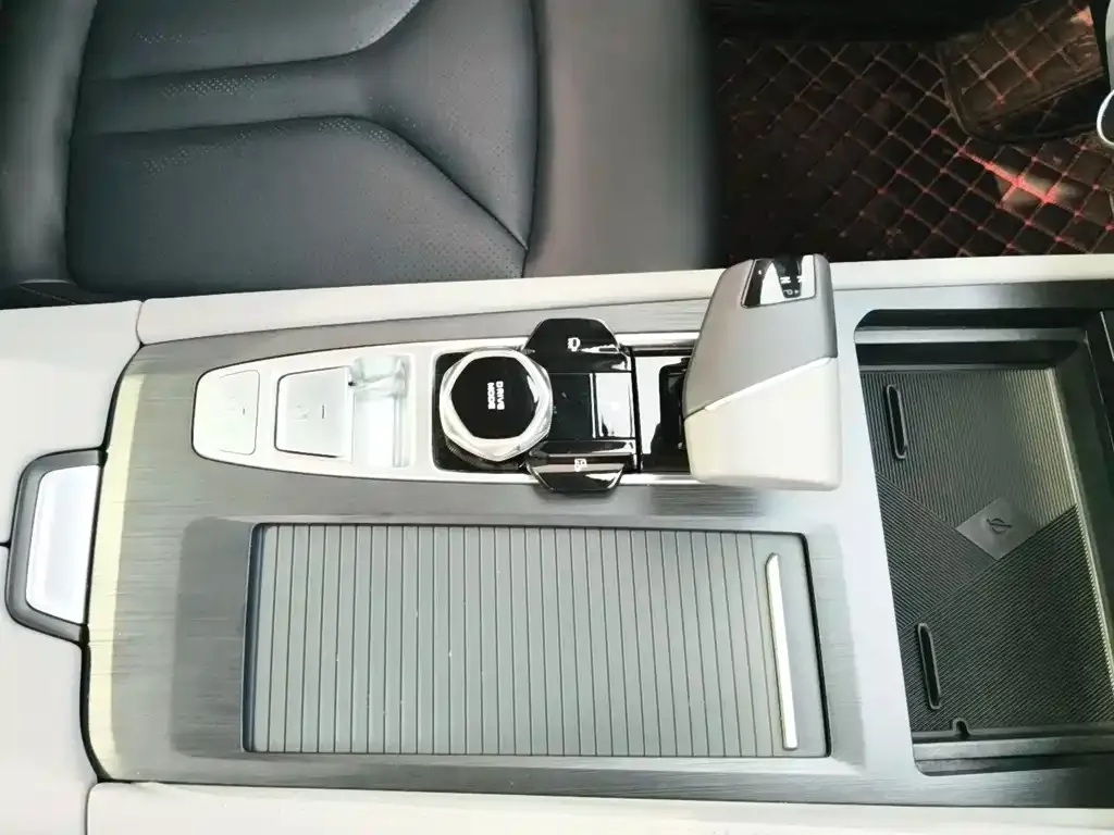 Changan CS75PLUS — фото 10