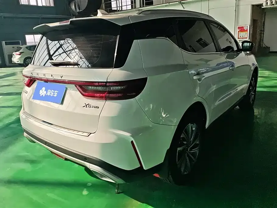 Geely Vision X6 — фото 3