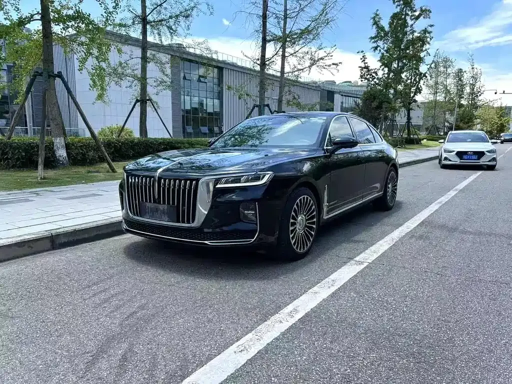 Hongqi H9 — фото 1