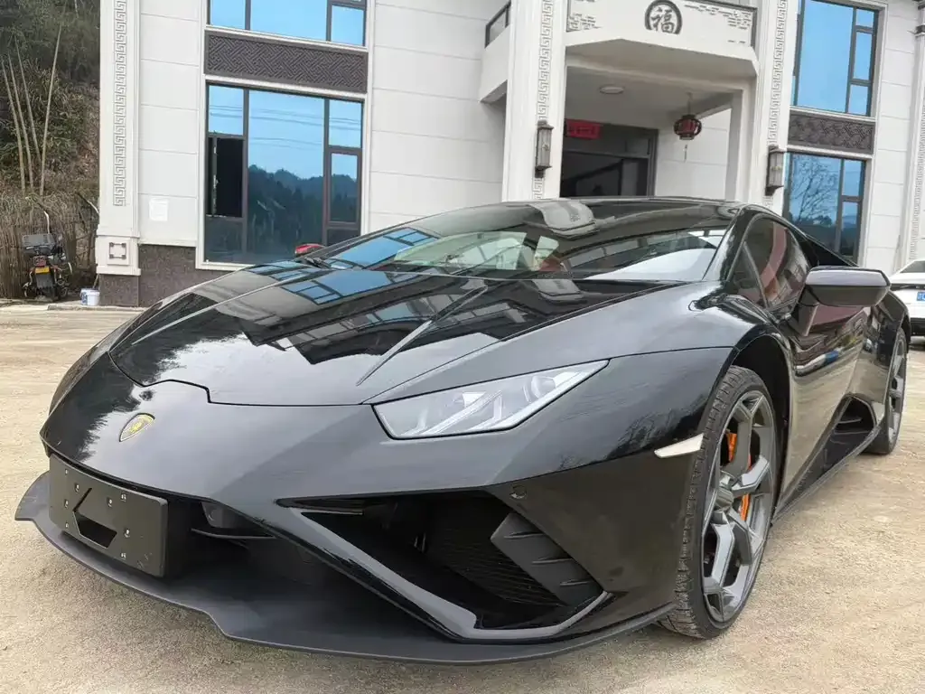 Lamborghini Huracan — фото 1