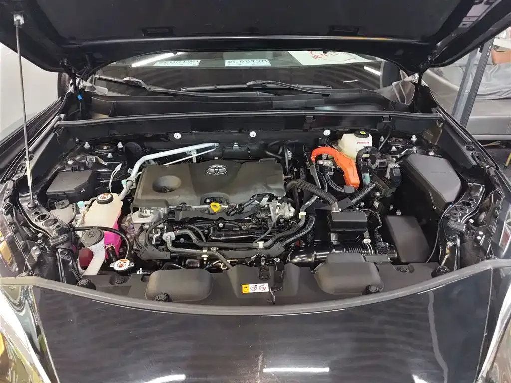 Toyota Harrier — фото 6