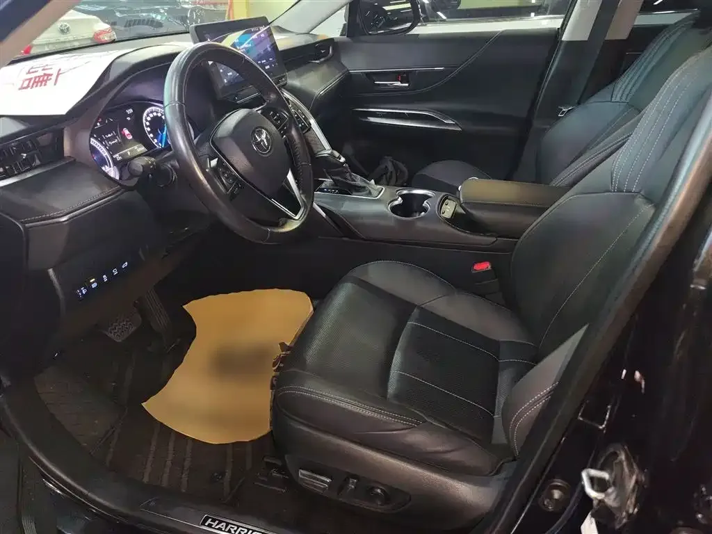 Toyota Harrier — фото 4
