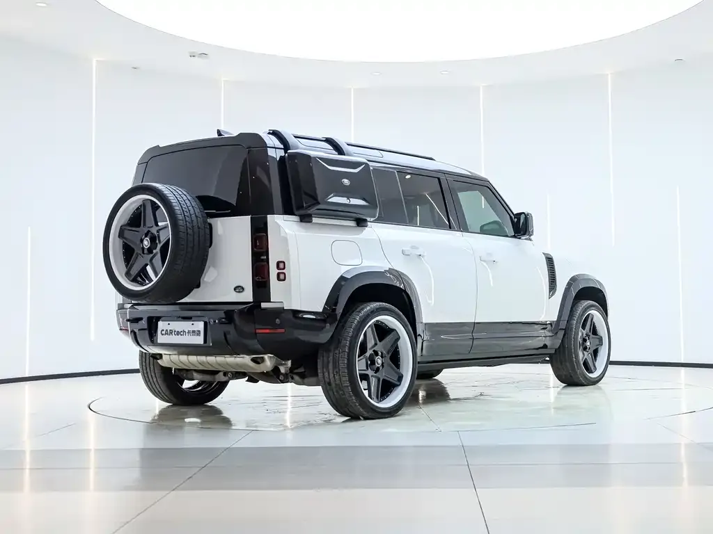 Land Rover Defender — фото 5