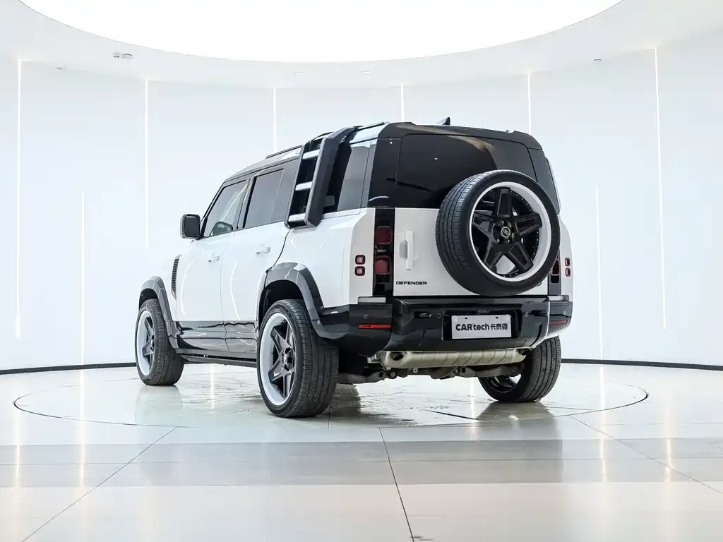 Land Rover Defender — фото 3
