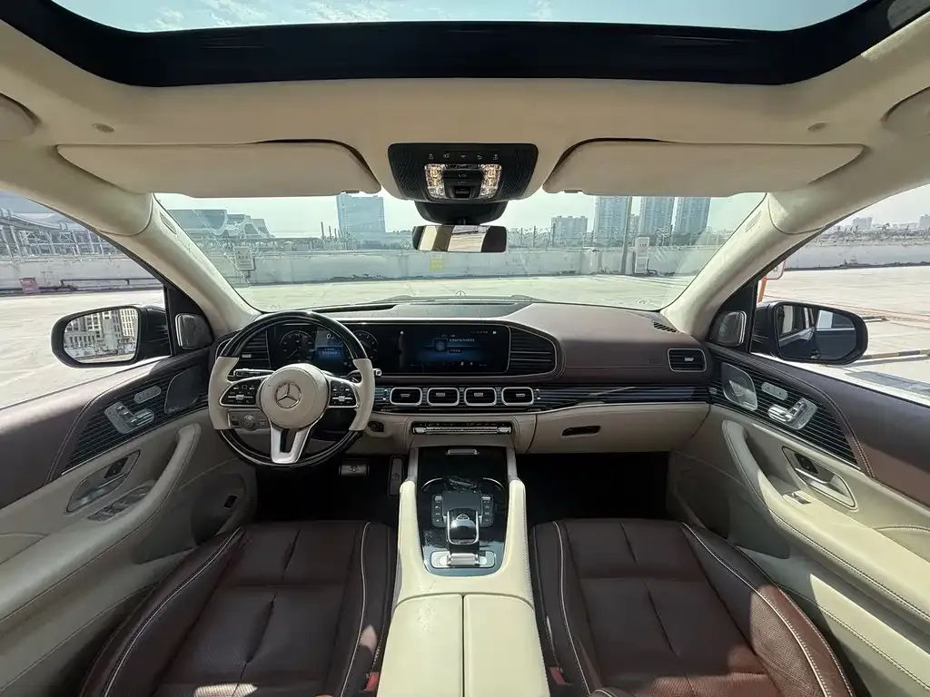 Mercedes-Benz GLS — фото 10