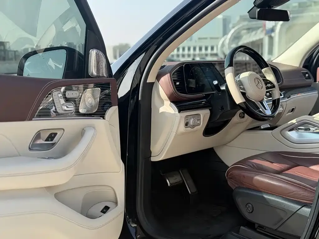 Mercedes-Benz GLS — фото 2