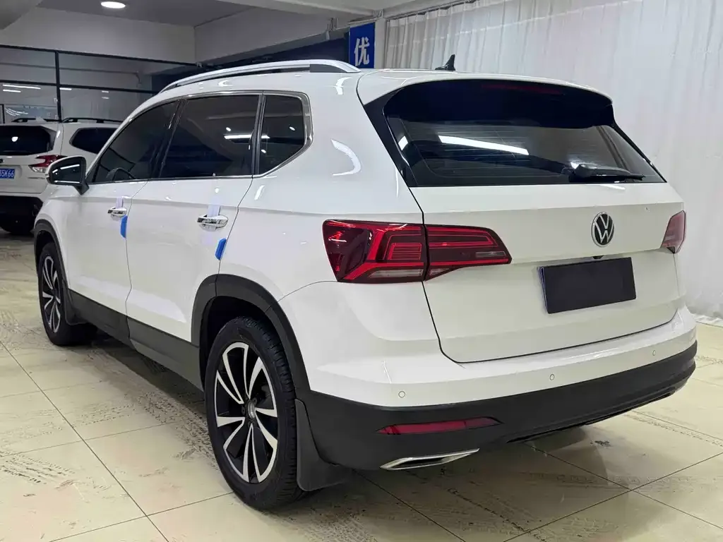 Volkswagen Tharu — фото 3