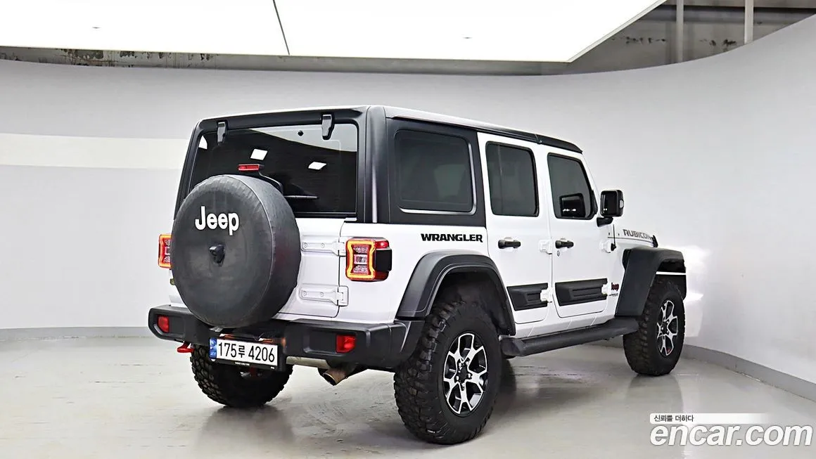 Jeep Wrangler — фото 2