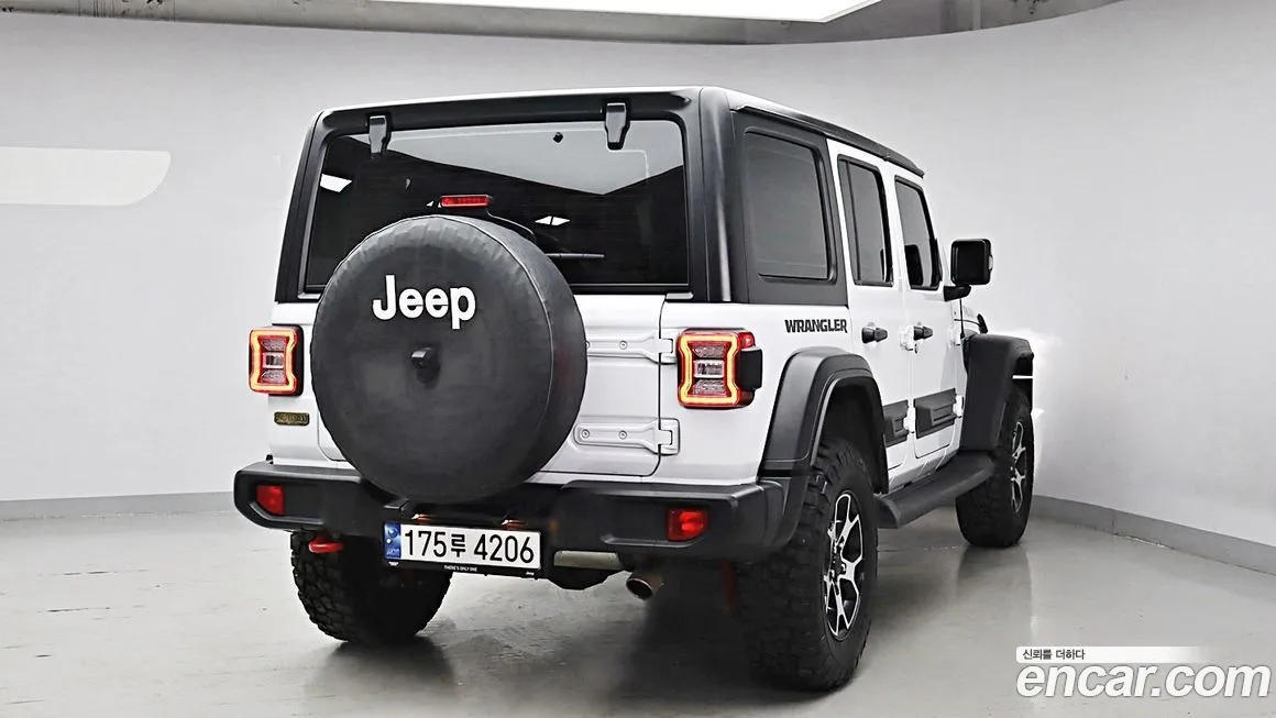 Jeep Wrangler — фото 3