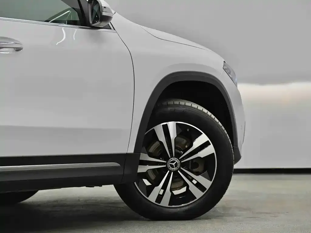 Mercedes-Benz GLA — фото 3