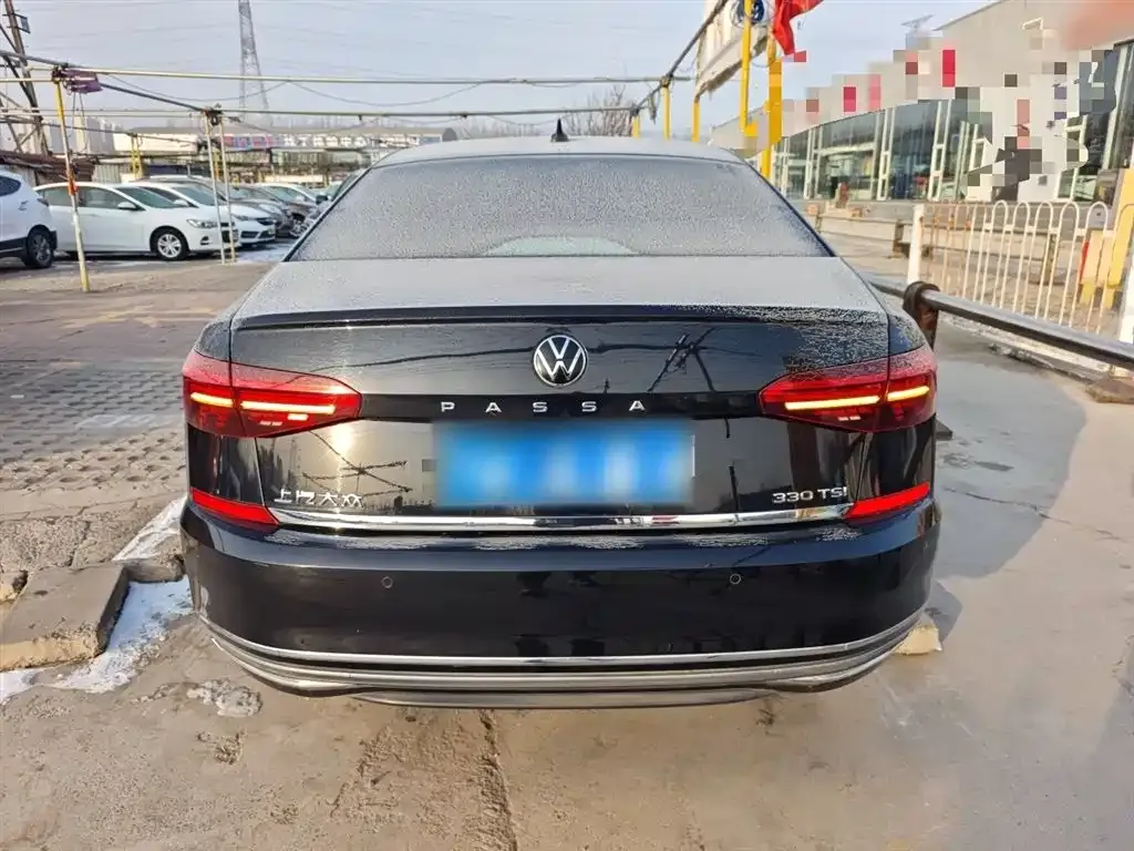 Volkswagen Passat — фото 5