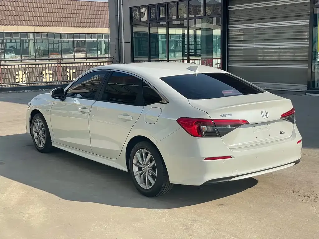 Honda Civic — фото 3