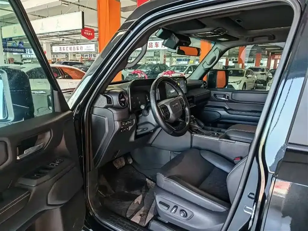 Toyota Prado — фото 3