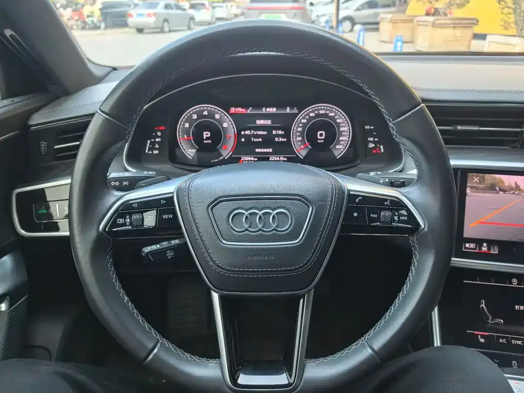 Audi A6L — фото 5