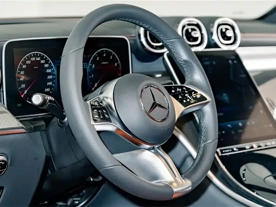 Mercedes-Benz GLC — фото 9