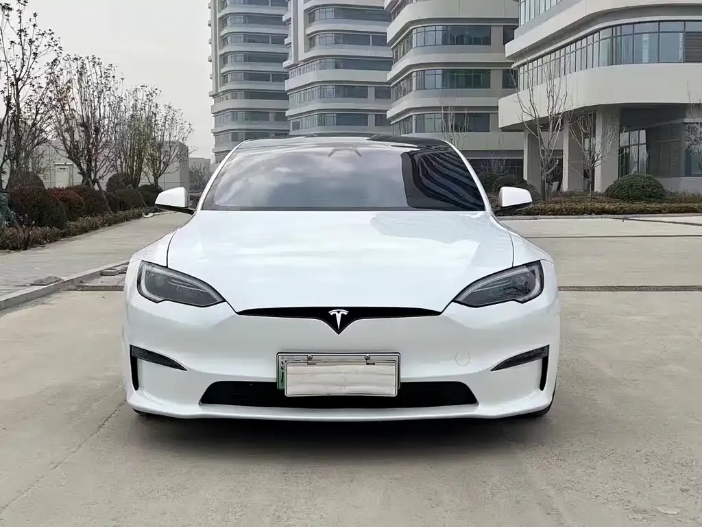 Tesla Model S — фото 7