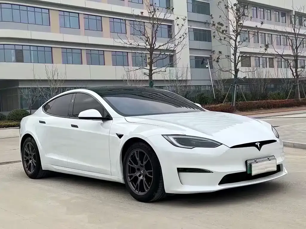 Tesla Model S — фото 6