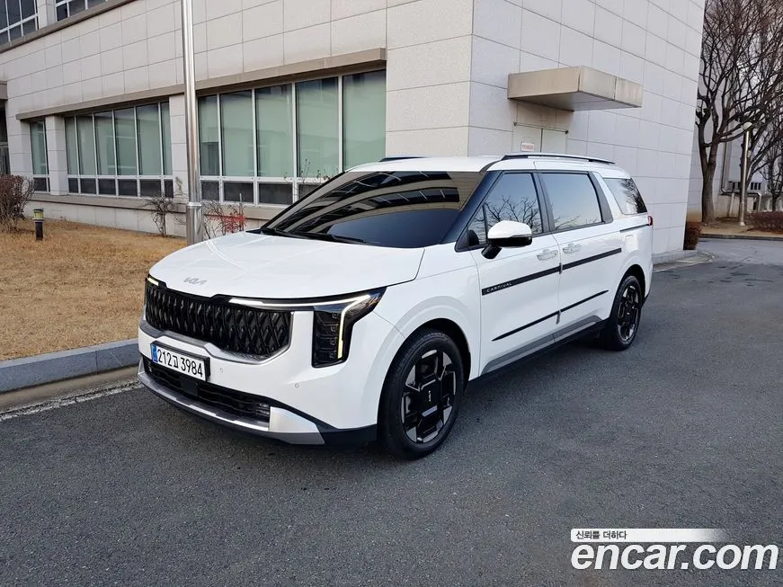 Kia Carnival — фото 10
