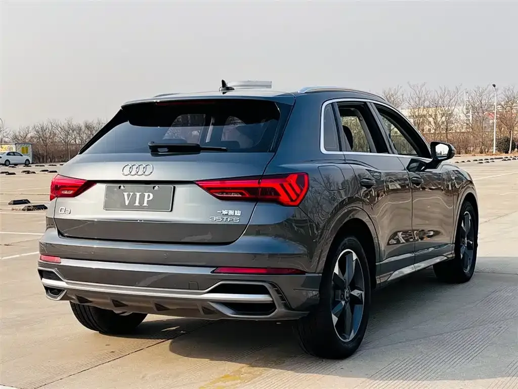 Audi Q3 — фото 9