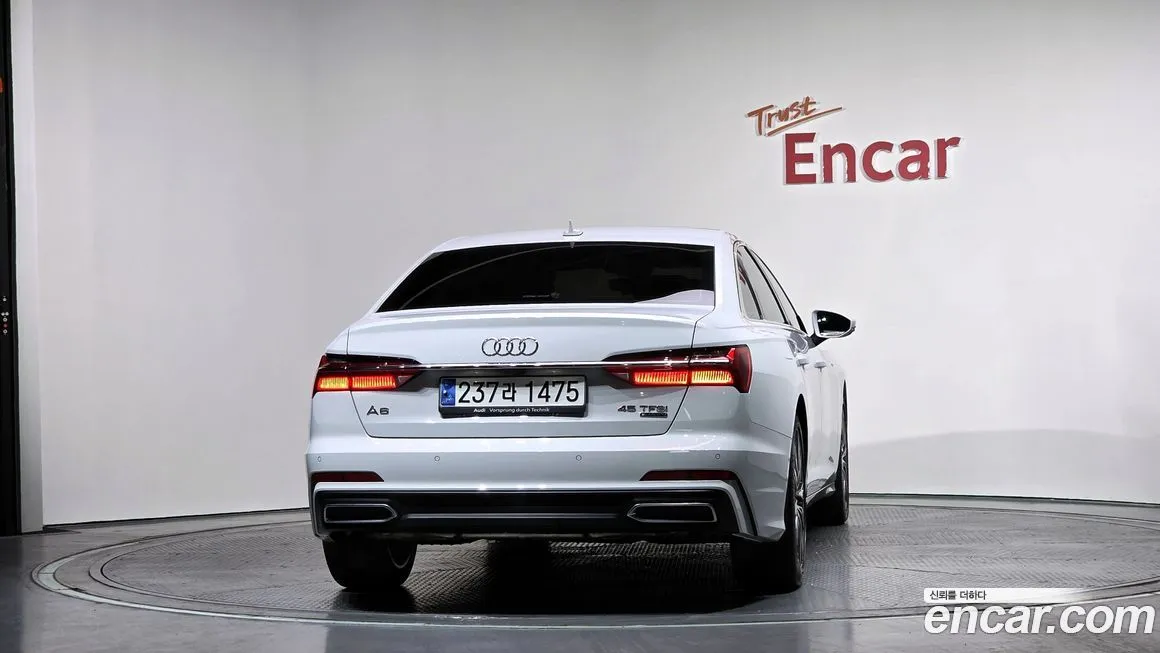 Audi A6 — фото 6