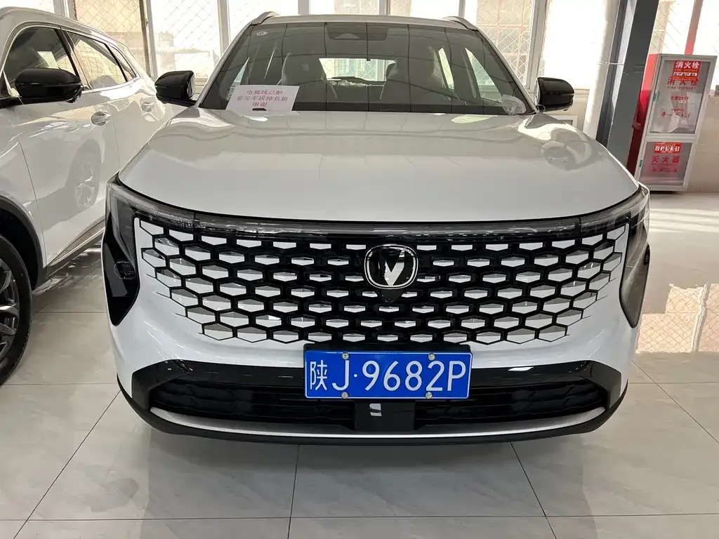 Changan CS55PLUS — фото 10
