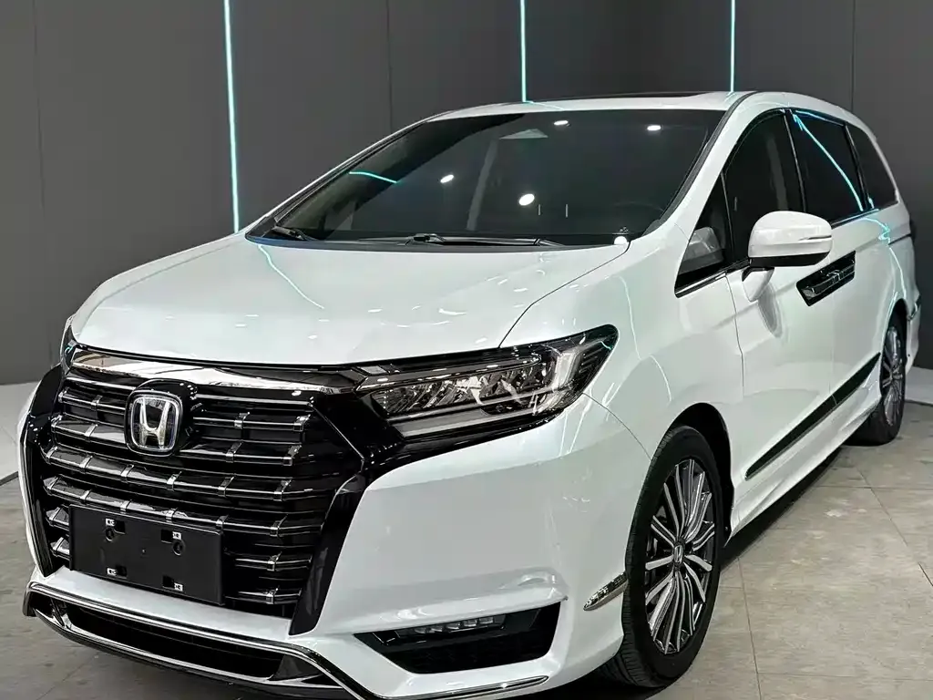 Honda Elysion — фото 1