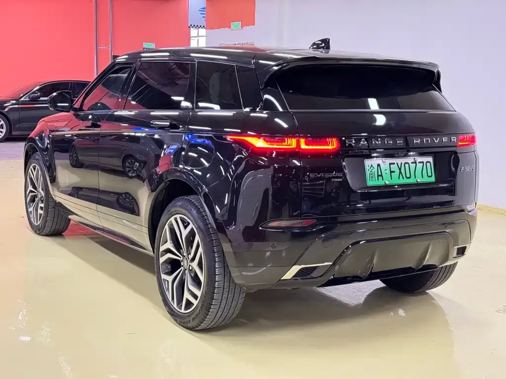 Land Rover Evoque PHEV — фото 2