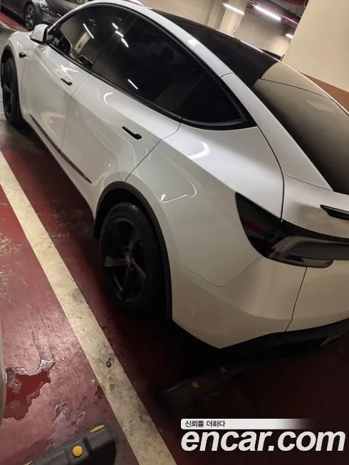 Tesla Model Y — фото 4