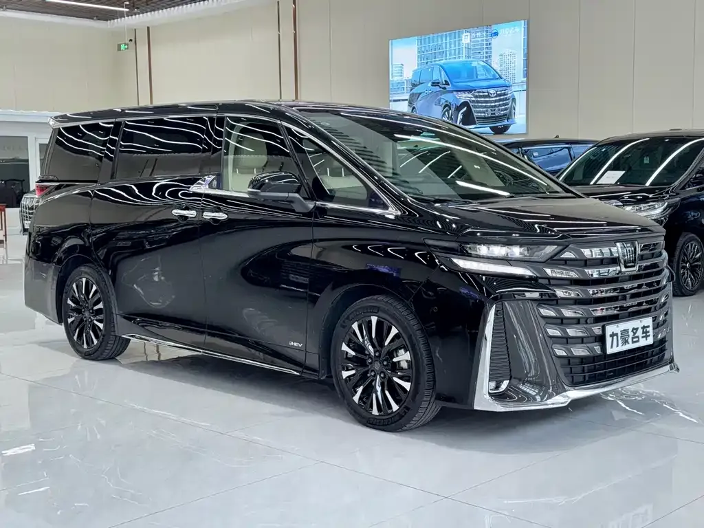 Toyota Vellfire — фото 5