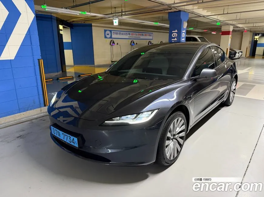 Tesla Model 3 — фото 1