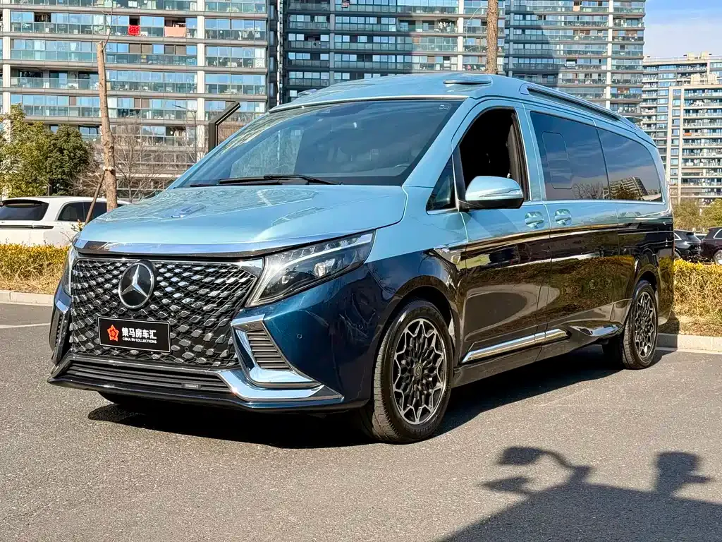 Mercedes-Benz V-Class — фото 1