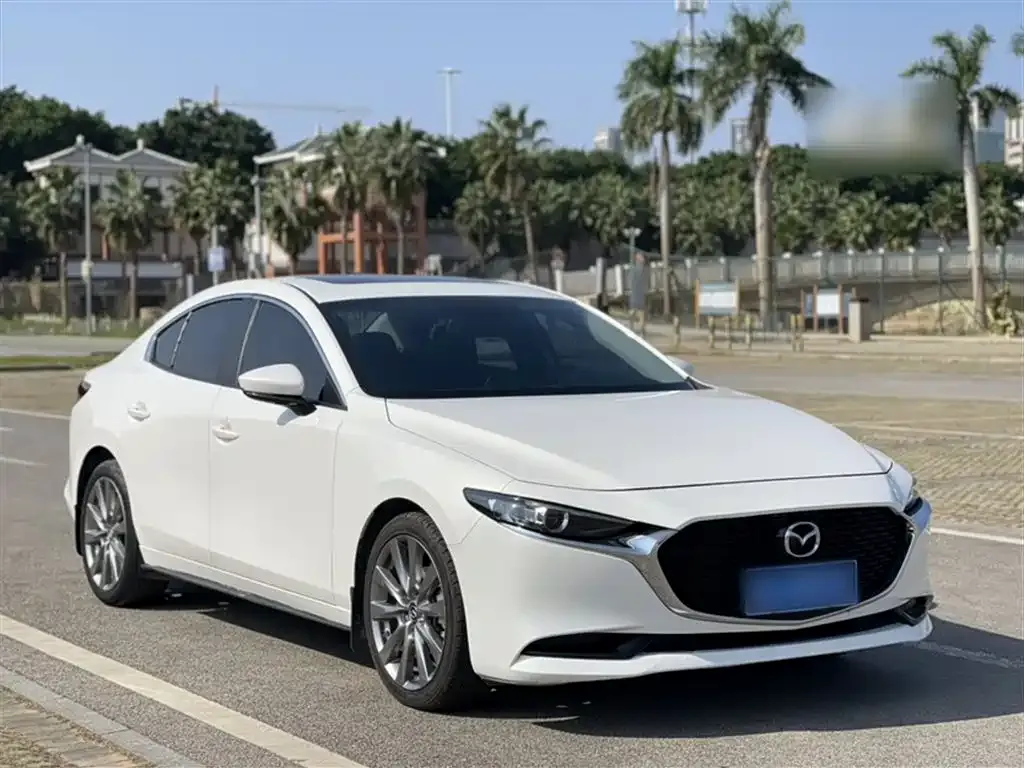 Mazda 3 Axela — фото 2