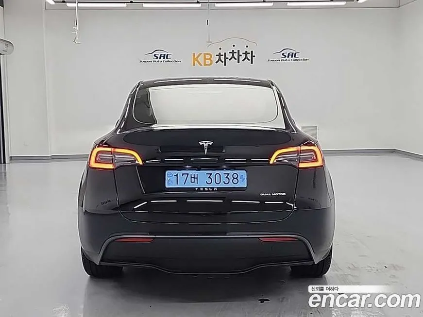 Tesla Model Y — фото 3