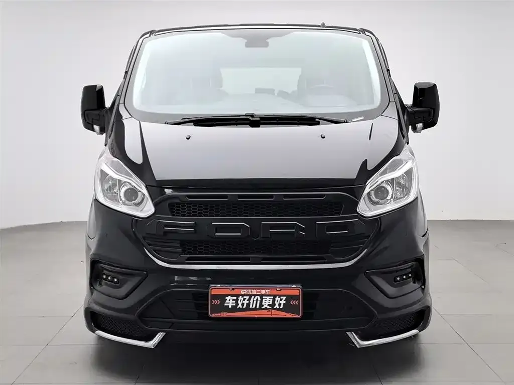 Ford Tourneo — фото 6
