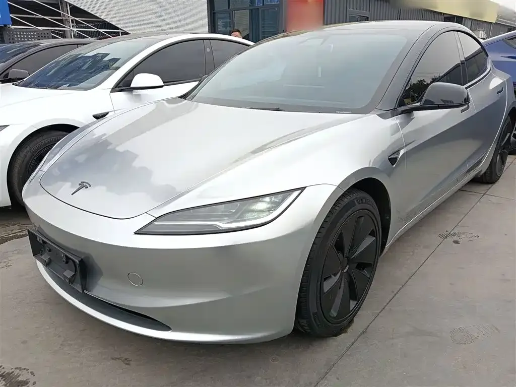 Tesla Model 3 — фото 2