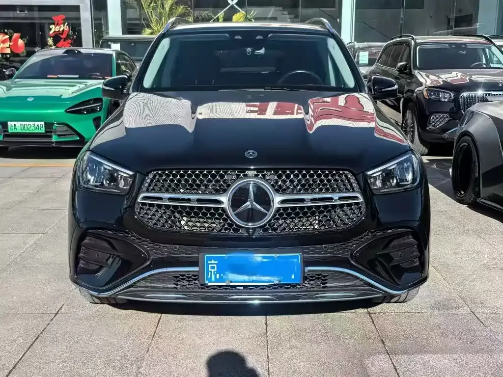 Mercedes-Benz GLE — фото 1