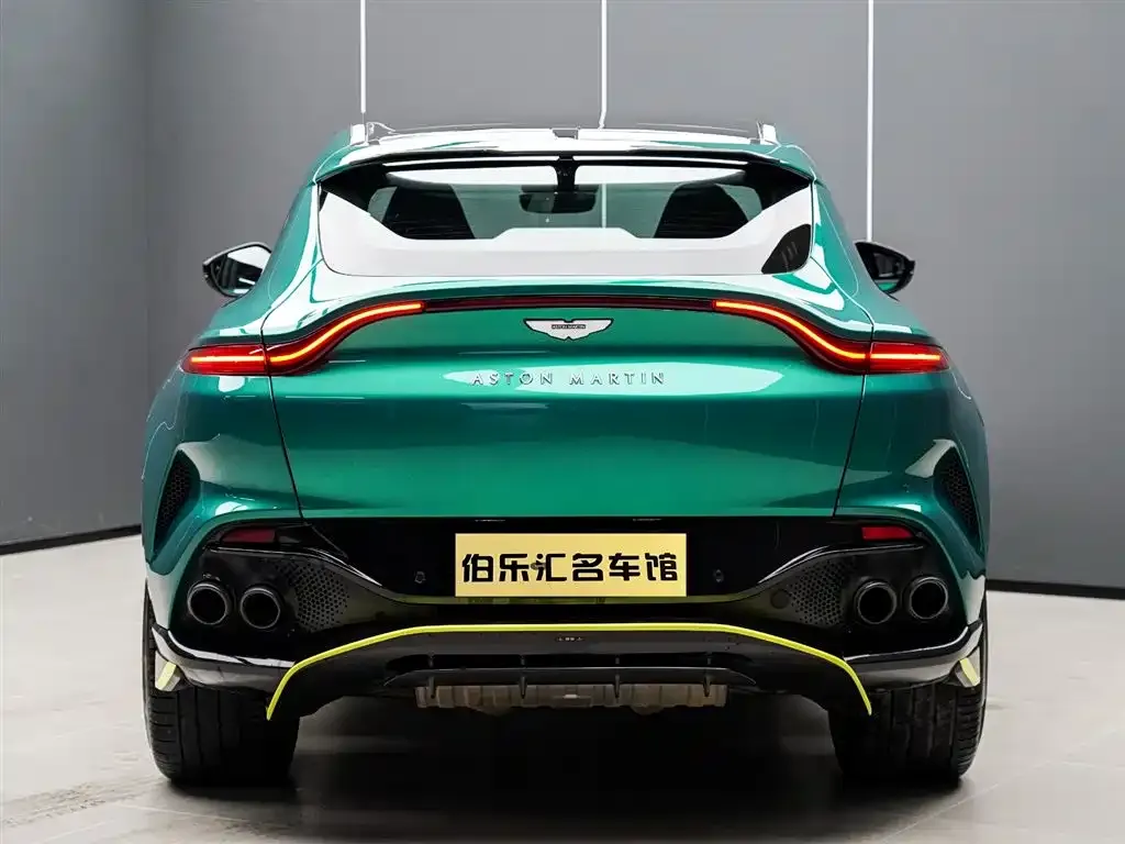 Aston Martin DBX — фото 3