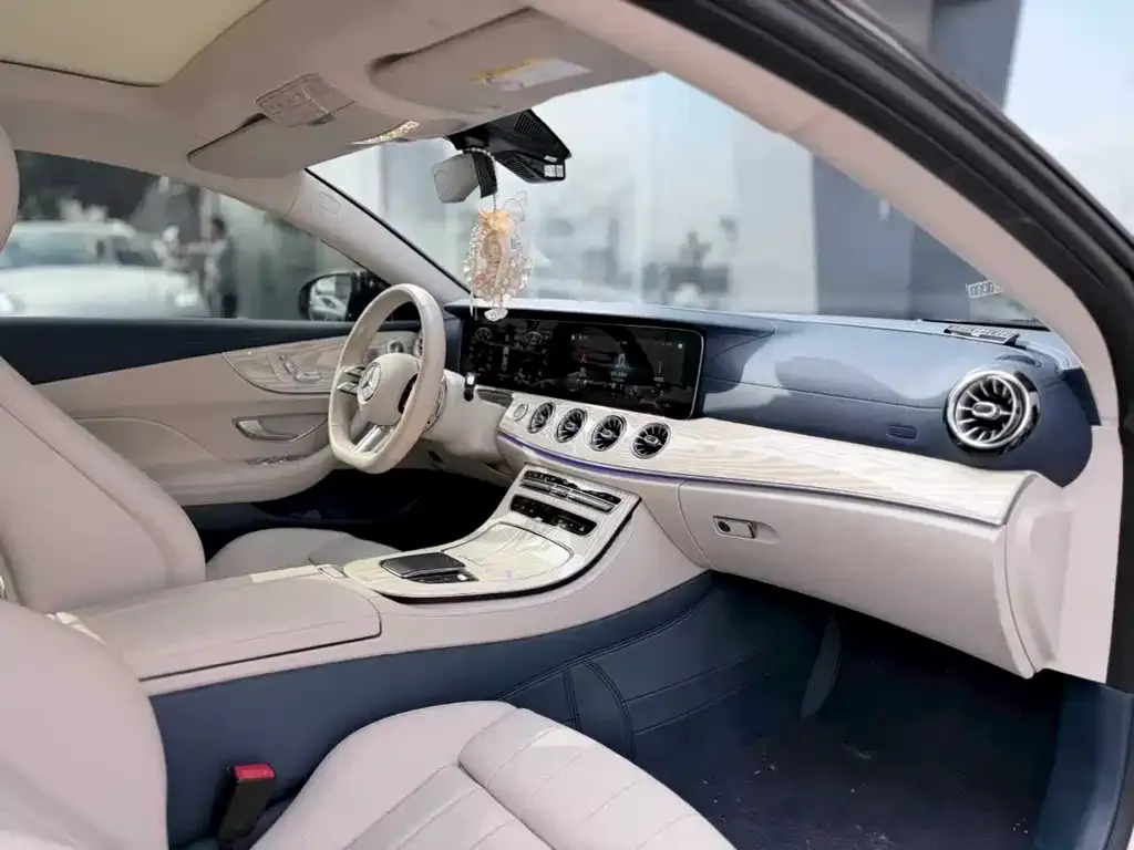 Mercedes-Benz E-Class (Import) — фото 3
