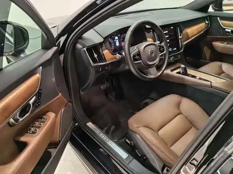 Volvo S90 — фото 6