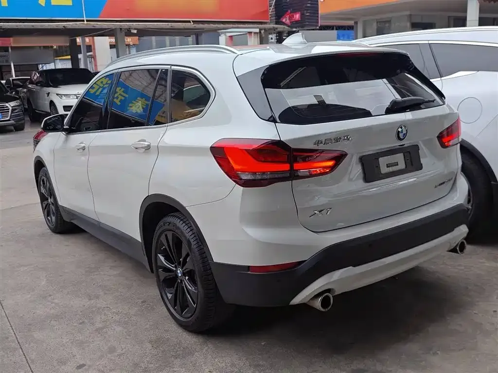 BMW X1 — фото 10