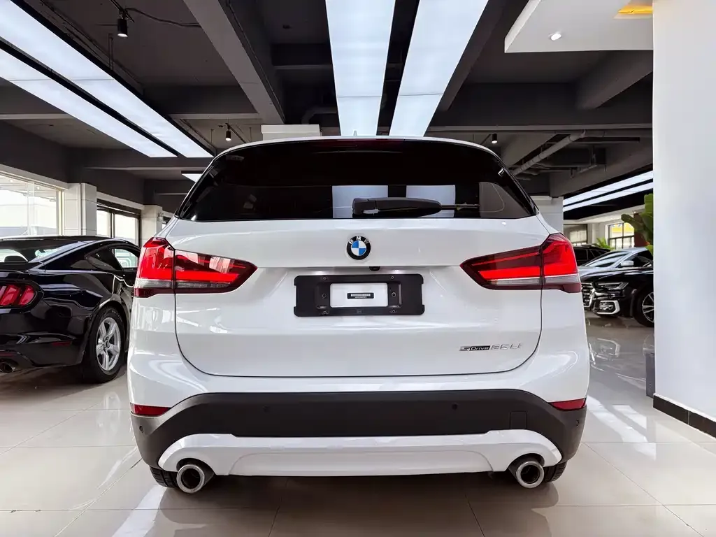 BMW X1 — фото 4
