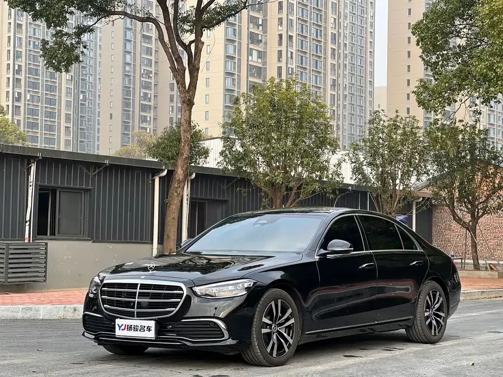 Mercedes-Benz S-Class — фото 1
