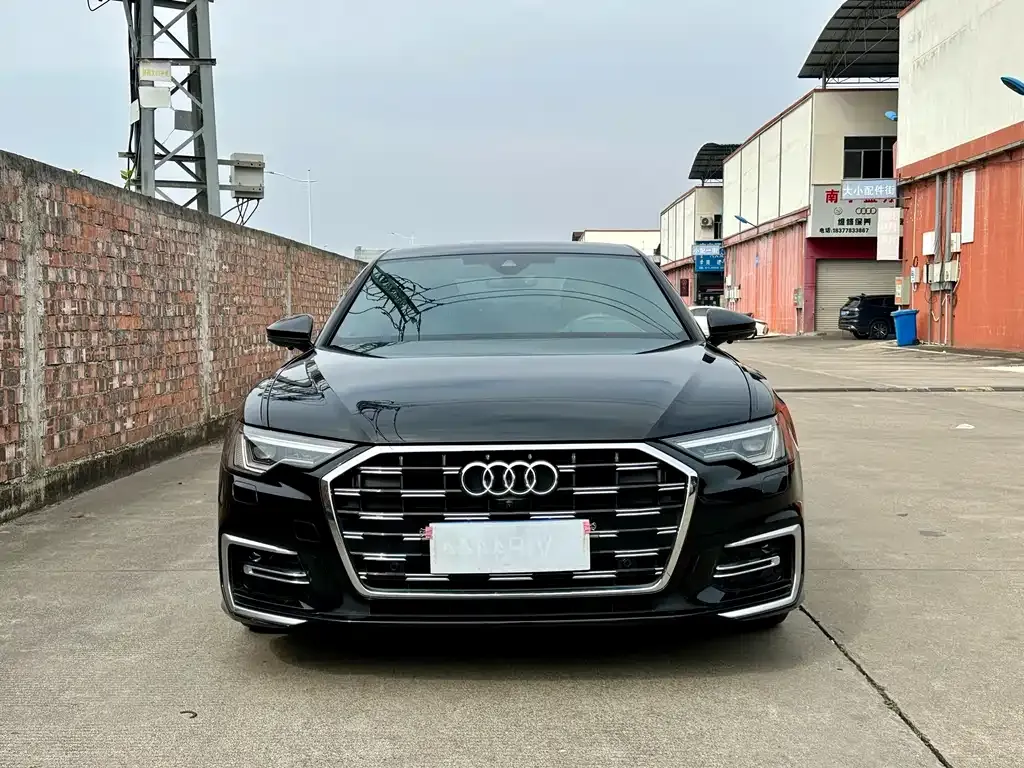 Audi A6L — фото 10