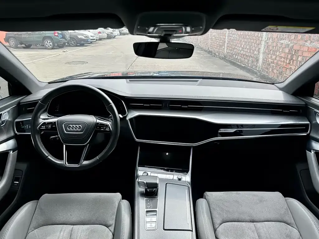 Audi A6L — фото 2