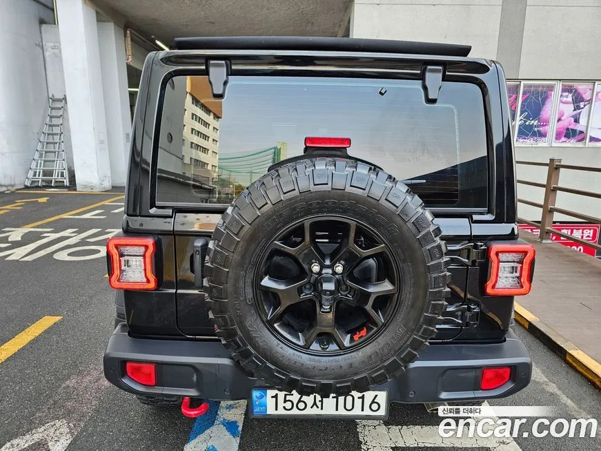 Jeep Wrangler — фото 4