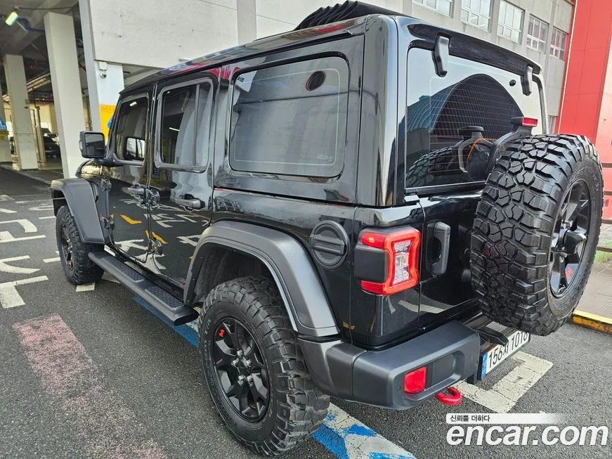 Jeep Wrangler — фото 5