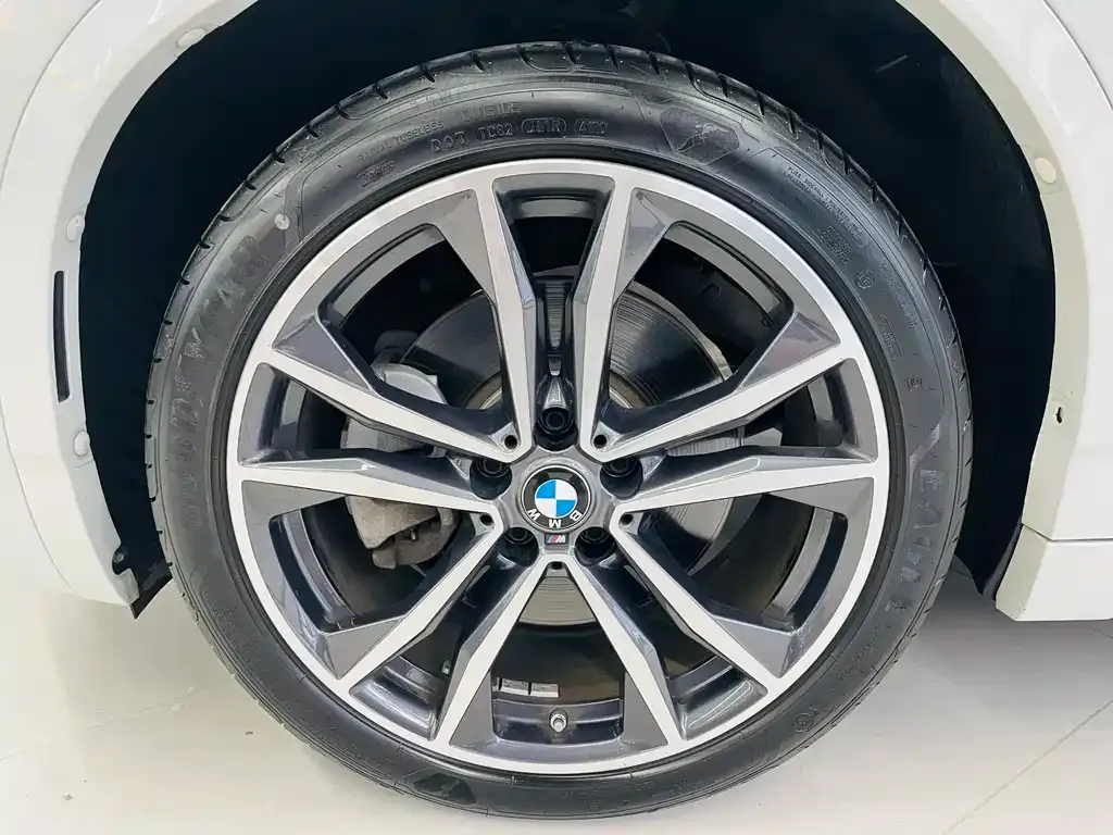 BMW X2 — фото 10