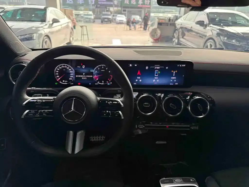 Mercedes-Benz CLA (Import) — фото 9