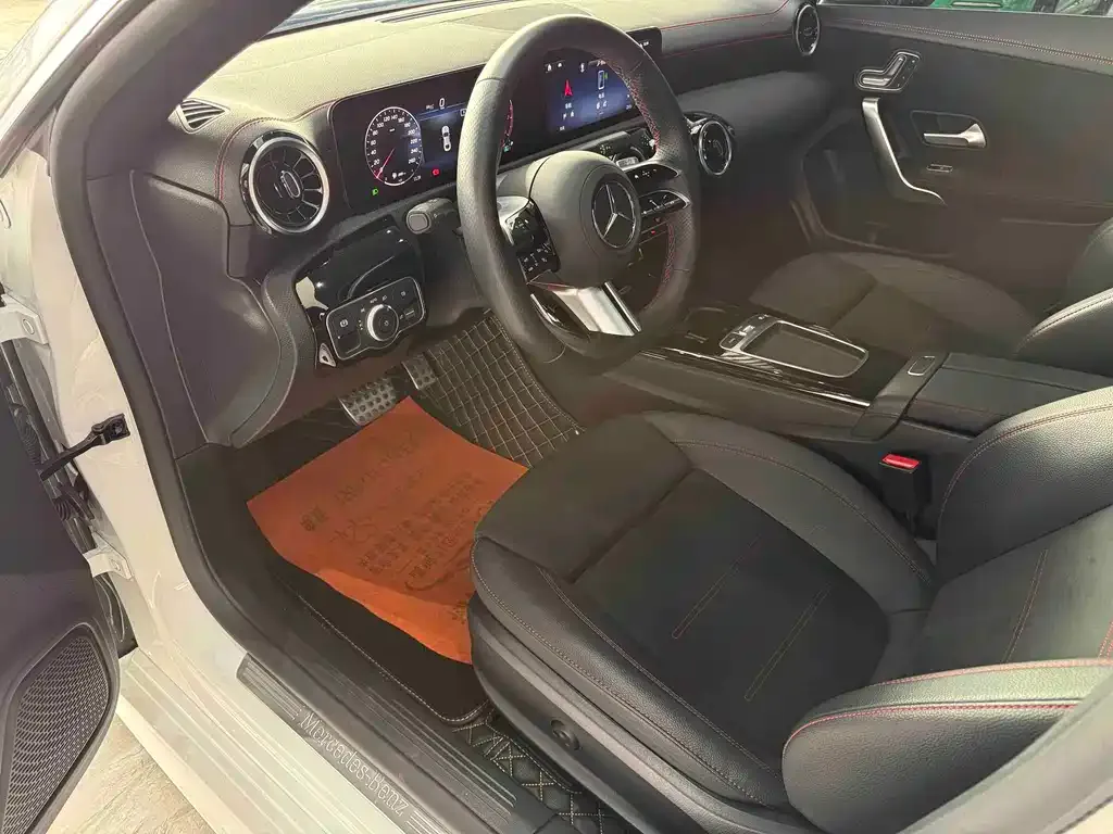 Mercedes-Benz CLA (Import) — фото 10
